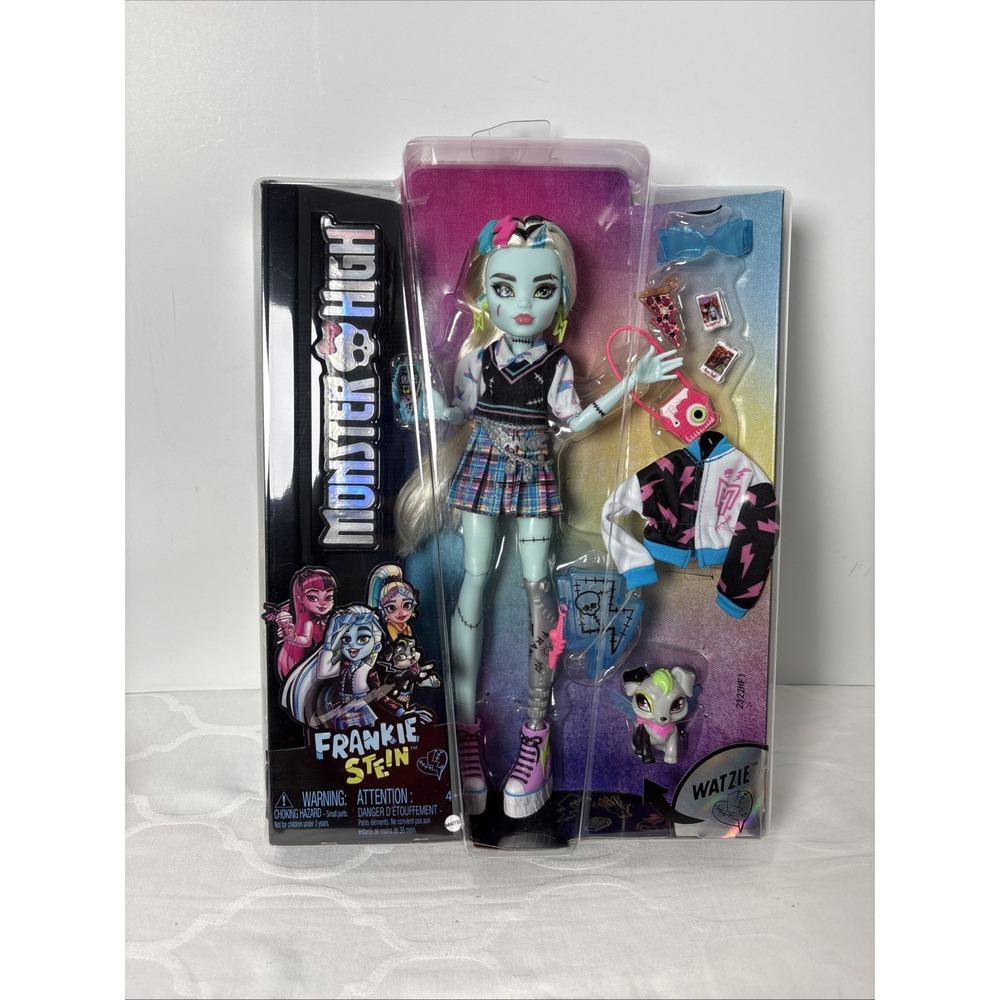 Monster High Frankie Stein G3 Reboot Doll Mattel 2022 Deluxe Set w/ Watzie Pet